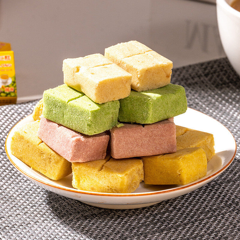 Vietnam Huanglong Green Bean Cake – Matcha Flavor, Retro Snack Main image