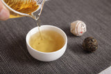Yunnan Pu'er tea Fuding white tea process white peony old white tea dragon pearl