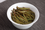 Pu'er raw tea white hair silver needle white hair single bud moonlight white tea