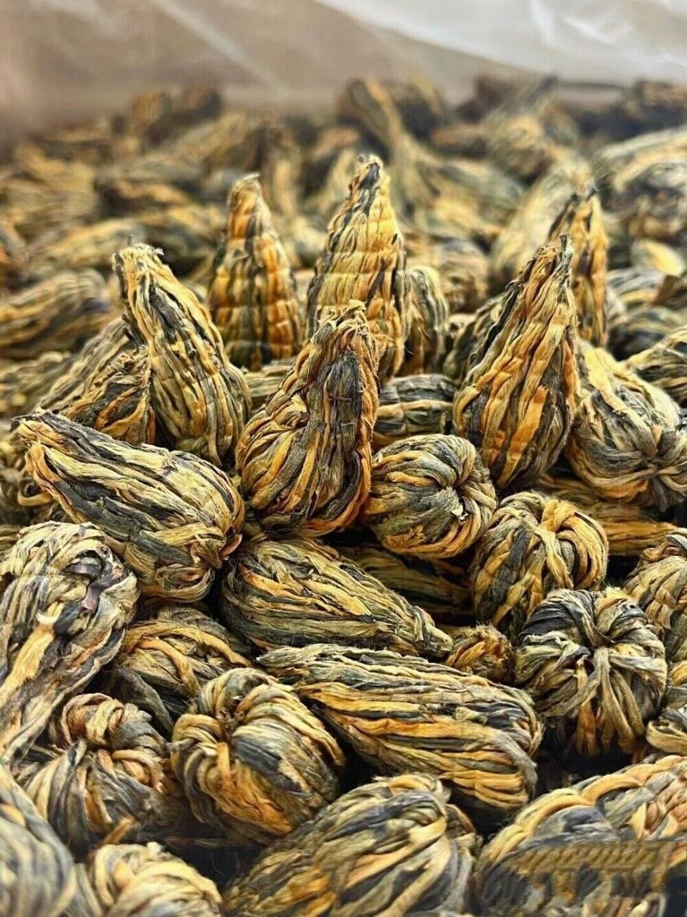 Yunnan Fengqing Dianhong Black Tea Baota Premium Strong Aroma Loose Leaf
