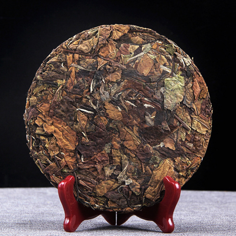 200g ancient Tree Tea Old Pu-erh tea weak tea Tea cake Sweet and tasty