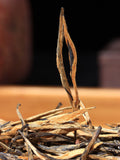 Yunnan Fengqing DianHong tea Pine Needle Un bourgeon une feuille Golden Needle