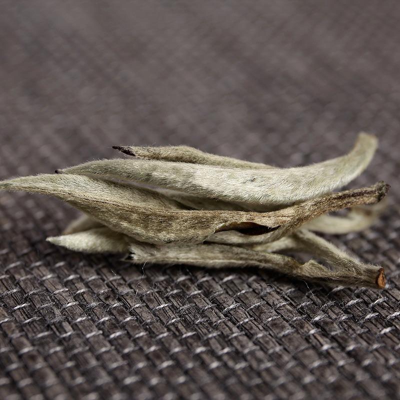 CIFbuy Pu'er raw tea white hair silver needle white hair single bud moonlight white tea