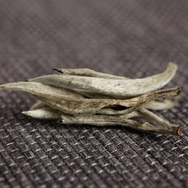 CIFbuy Pu'er raw tea white hair silver needle white hair single bud moonlight white tea
