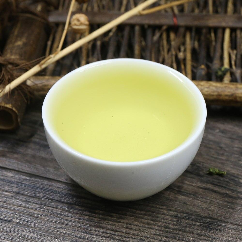 CIFbuy Spring Chinese Oolong Tea Tie Guan Yin in vacuum packaging 125g
春季中国乌龙茶铁观音真空包装125克