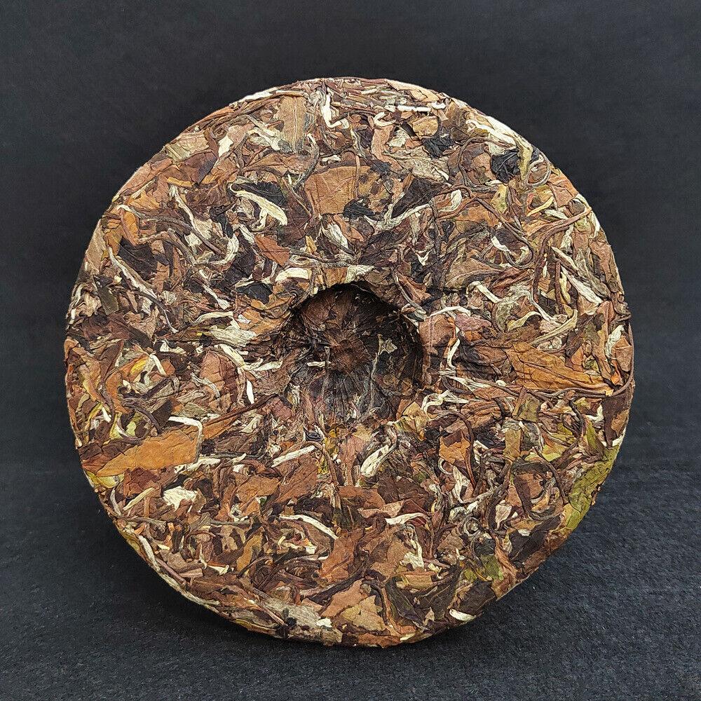 CIFbuy 357g Yunnan white tea cake tea moonlight white Mengku Daxueshan tea leaves