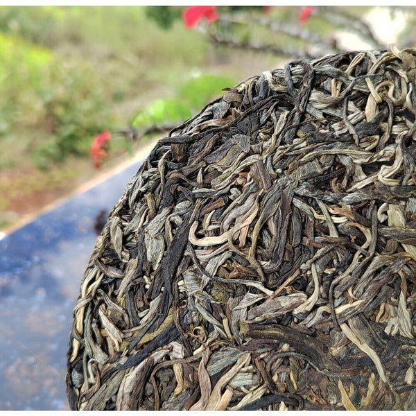 CIFbuy 357g Laobanzhang Raw Tea First Spring Pu-erh Raw Cake Menghai Pu-erh Tea