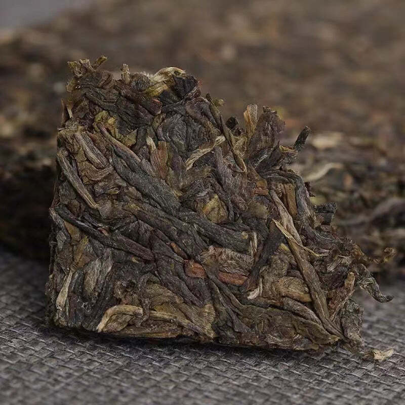 CIFbuy 200g Yunan Puerh Raw Tea Brick Bulangchunjian Pu-erh Tea Chinese Pu'er Green Tea