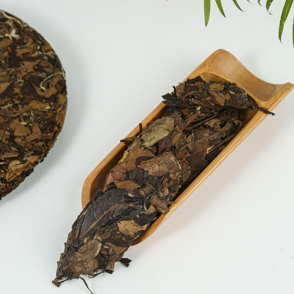 CIFbuy 350g Old White Tea Fuding White Tea White Peony Gongmei Tea Shoumei Tea Cake