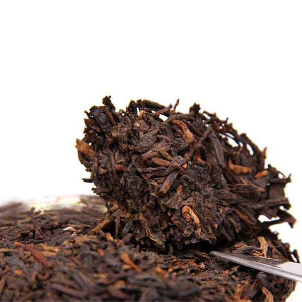 CIFbuy 2012 TAETEA Menghai 7572 Batch 202 Shu Pu'er 357g Dayi Ripe Pu'er Cake