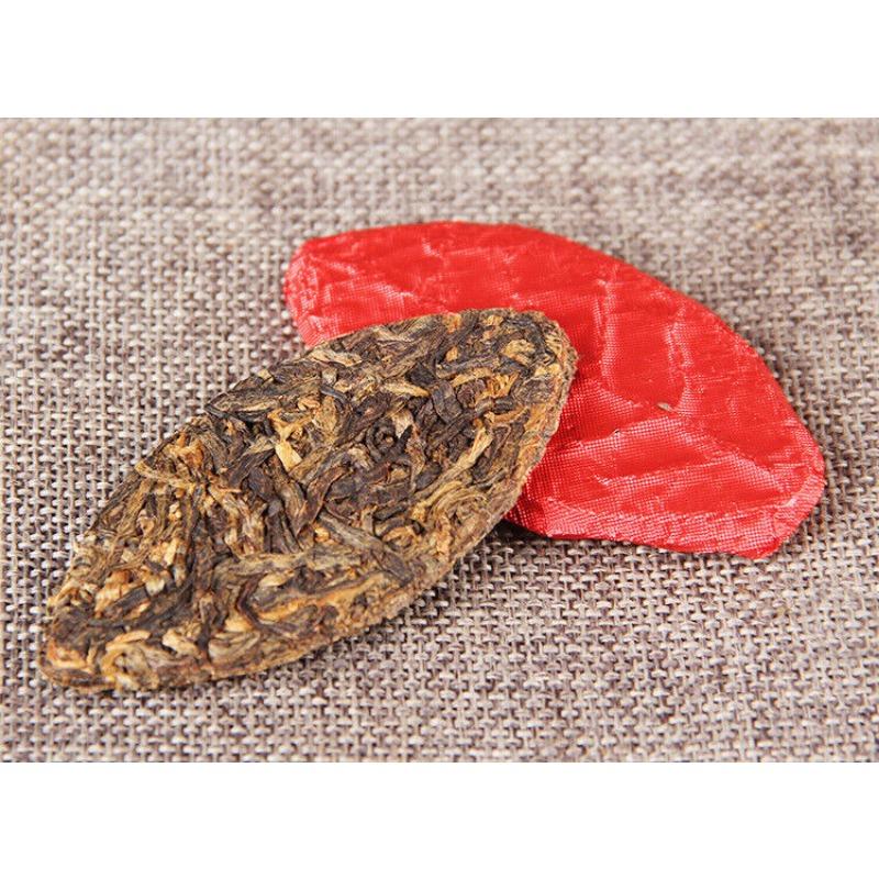 CIFbuy 500g Organic Yunnan Black Tea Fengqing Dian Hong Tea 17.6 Oz