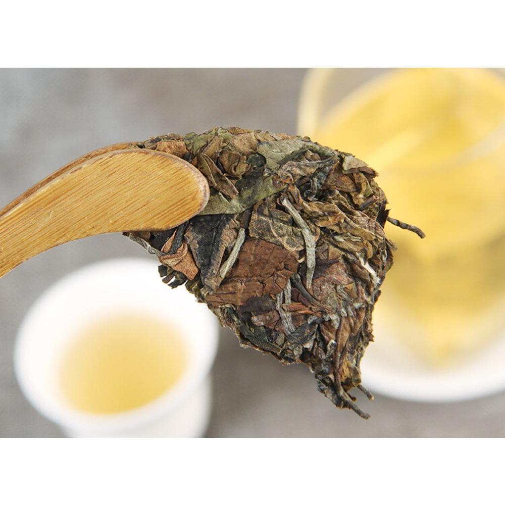 CIFbuy Yunnan High Mountain Old Tree White Tea Cake 100g Xiao Bai Tian Bai Cha