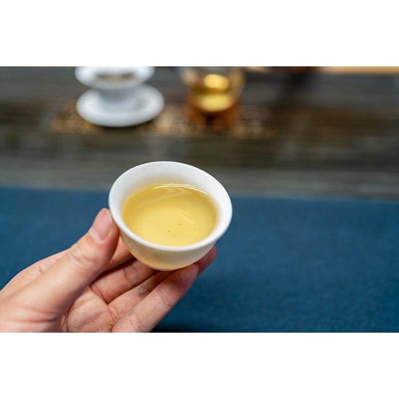 CIFbuy 357g Yunnan LaoBanZhang Pu'er Raw Tea Cake Ancient Tree Puer Seven Seed Cake Tea
