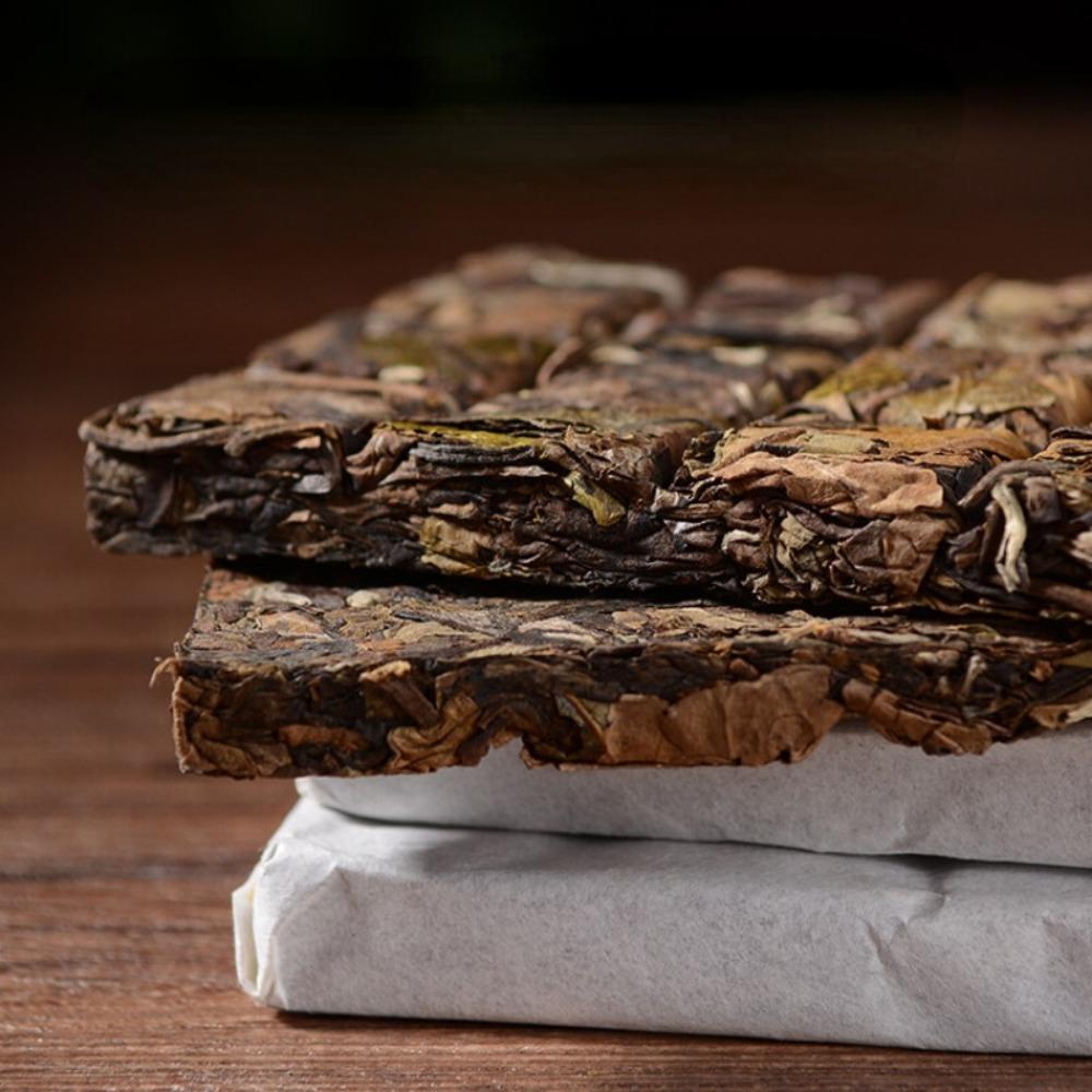 CIFbuy 100g Organic Chinese High Mountain White Tea Cake