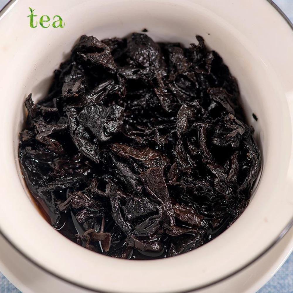 CIFbuy Yunnan Menghai 8-Year Aged Ripe Puer Qizi Tea Cake