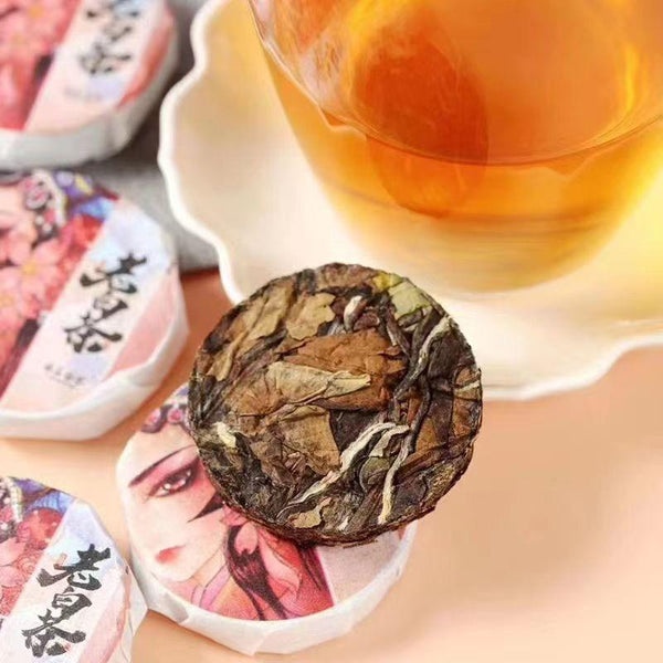 CIFbuy 250g Mini Fuding Old White Tea Cake Portable One Piece One Cup Shoumei White Tea