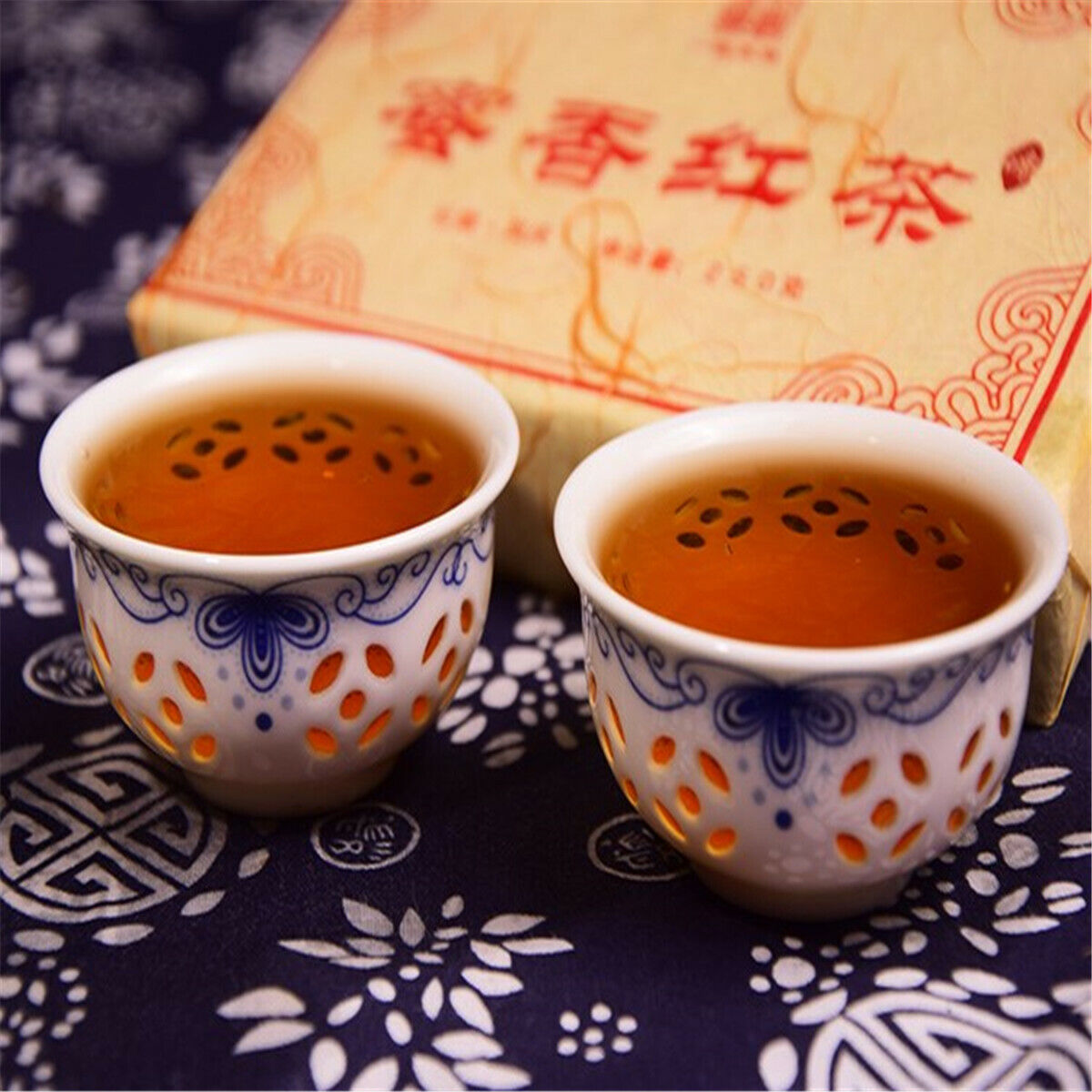 Yunnan DianHong Brick Fengqing Dian Hong Compressed Tea Red Tea Health Care 250g Main image