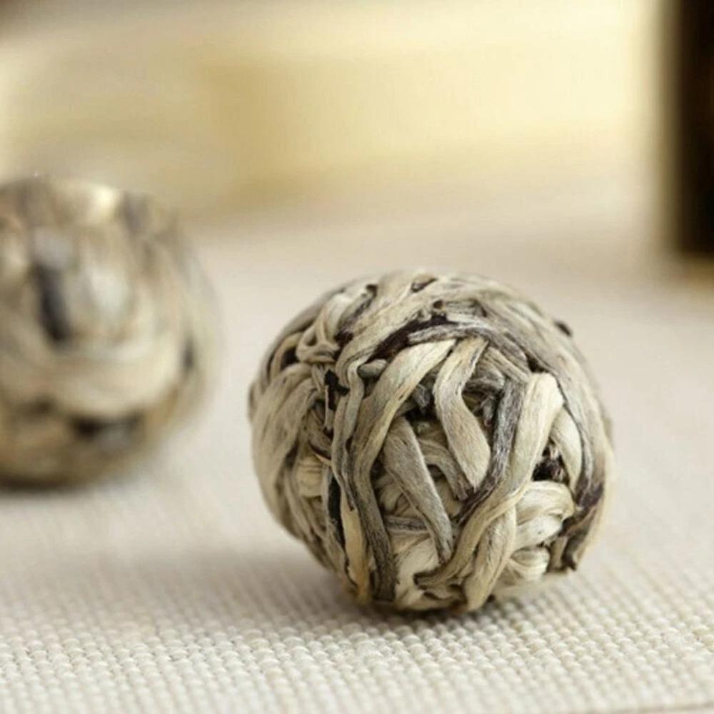 CIFbuy 500g Yunnan High Mountain Old Tree White Tea Handmade Yue Guang Bai Dragon Ball