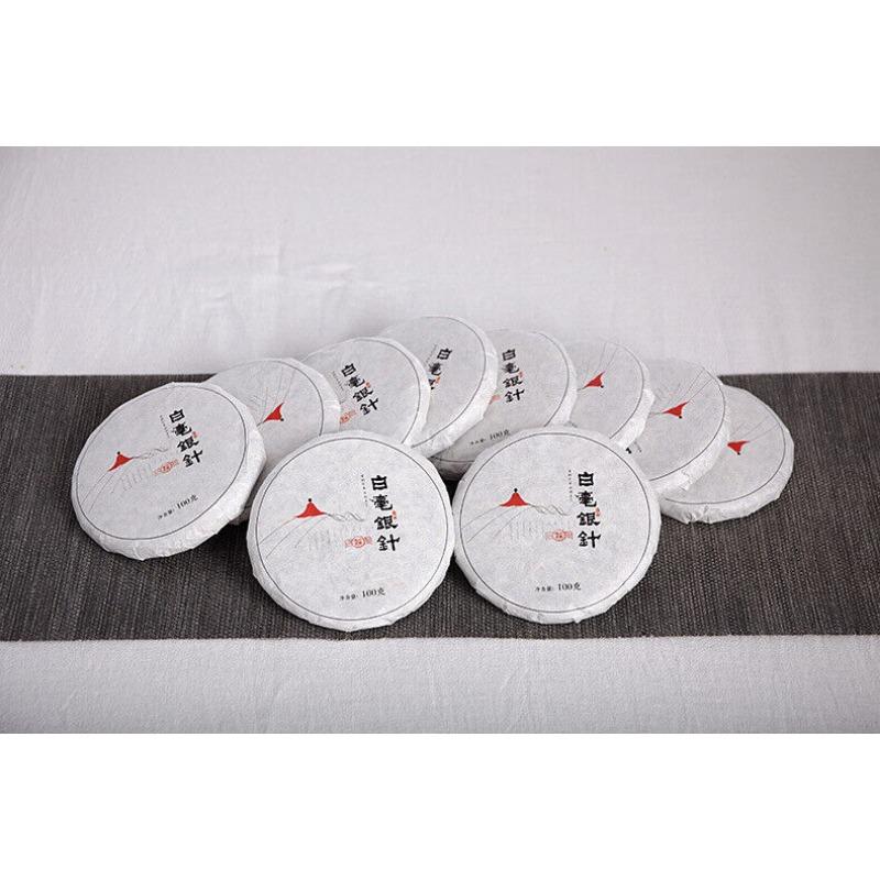 CIFbuy 100g white hair silver needle Yunnan small cake moonlight white old white tea
