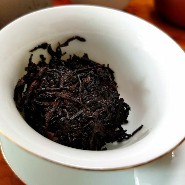 CIFbuy Yellow Label CNNP Zhong Cha Yunnan Chitsu Pingcha Ripe Puer Pu'er Tea 357g