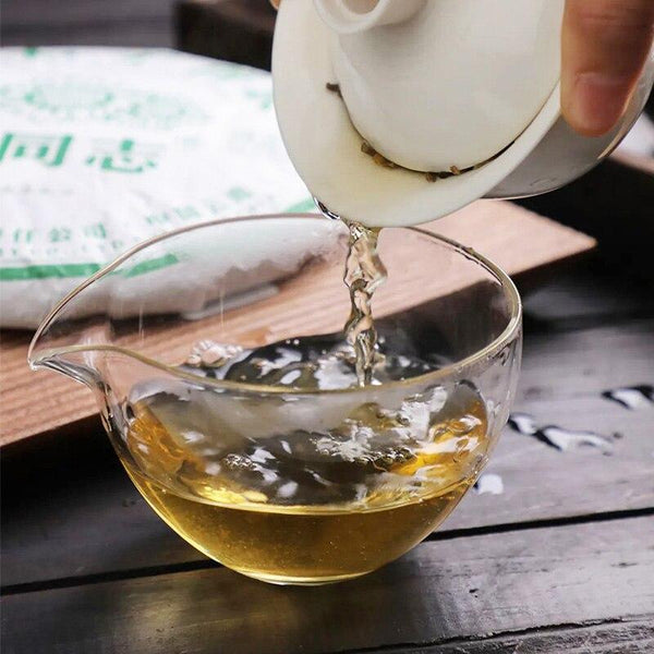 CIFbuy 2022 Haiwan Sheng Pu'er Lao Tong Zhi Menghai Tea Zone Cizi Raw Pu'er Cake 357g
2022年海湾生普洱老同志勐海茶区次子生普洱饼357克