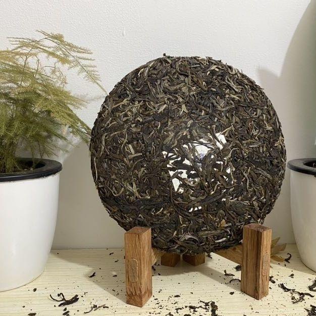 CIFbuy Yunnan 2014 Banzhang Ancient Tree Tea Yunnan New Pu'er Raw Tea 357g Pu'er Tea