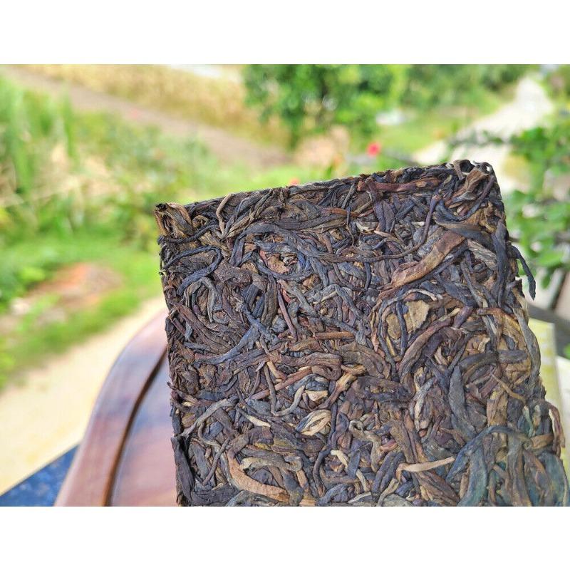 CIFbuy 200g YunNan Pu'er Old Tea Brick Tea Yiwu Old Raw Tea Aged Pu'er Raw Tea Brick