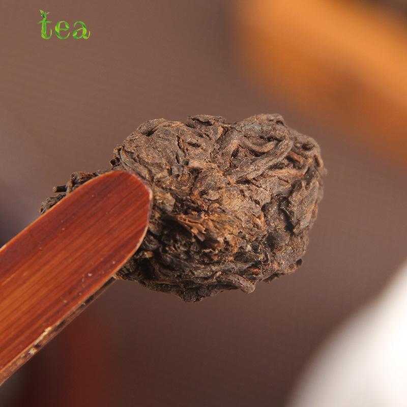 CIFbuy Yunnan Pu'er Tea 8 Year Aged Natural Tuocha Mengku Golden Bud Old Tree Loose Leaf Medium Size
云南普洱茶八年陈自然沱茶勐库金芽老树散茶中号
云南普洱茶八年陈自然沱茶勐库金芽老树散茶中号