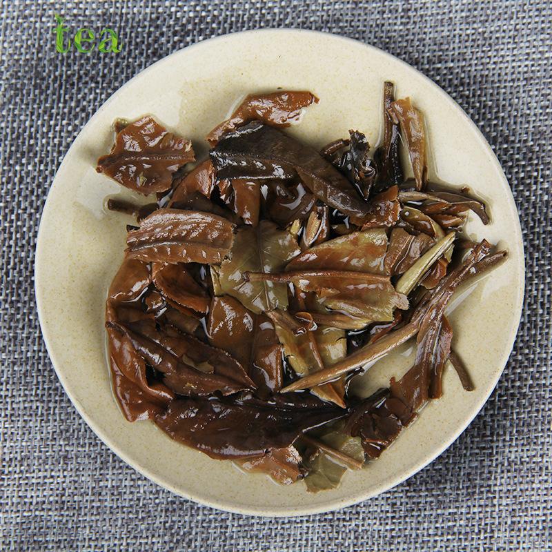 CIFbuy Yunnan Tea "Lunar White Cake" Pu'er from Jingmai Mountain Ancient Tree, 357g, Precious White Tea
云南茶月白饼普洱景迈山古树白茶357g珍品