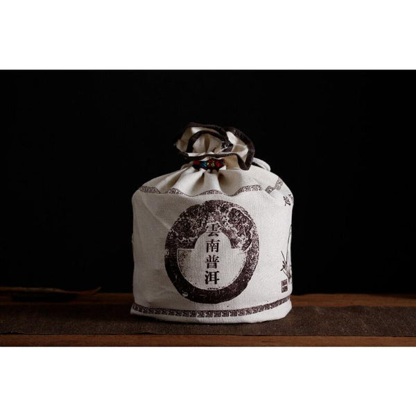 CIFbuy 357g Yunnan Pu'er tea leaves arborvitae old tree Lao Ban Zhang raw  cake tea