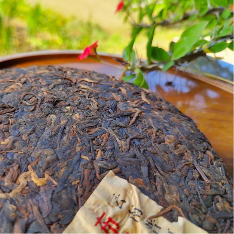 CIFbuy 357g Yunnan Old Tree Pu-erh Ripe Tea Cake 2017 Bulang Mountain Cooked Pu-erh Tea