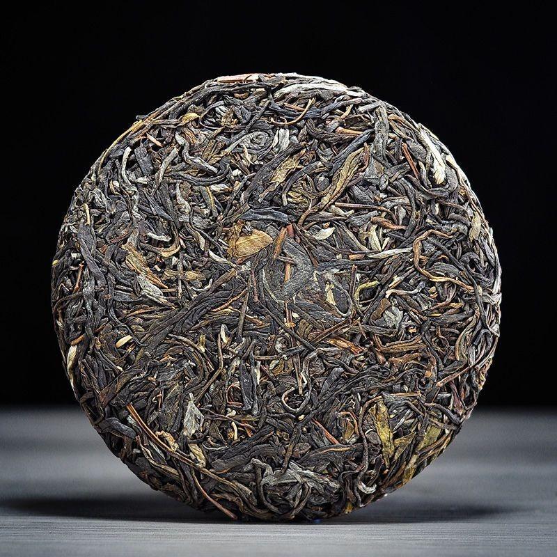 CIFbuy Pu-erh Raw Tea Yunnan Ancient Tree Pure Material Seven Seed Cake Spring Tea 200g