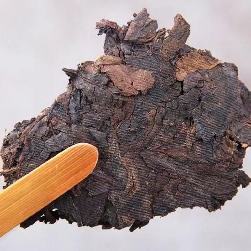 CIFbuy 357g Ripe Puerh Tea Yiwu Old Tree Pu'er Cooked Tea Cake Yunnan Pu-erh Black Tea