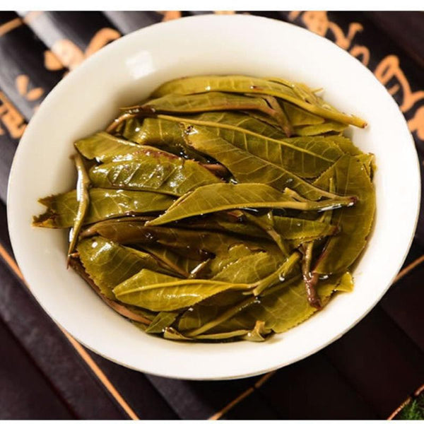 CIFbuy Yunnan Bulang Mountain Banzhang Peacock Ancient Tree Premium Pu erh Raw Cake357g
