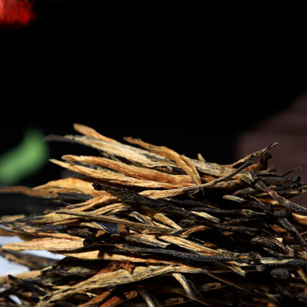 CIFbuy Yunnan Fengqing DianHong tea Pine Needle Un bourgeon une feuille Golden Needle