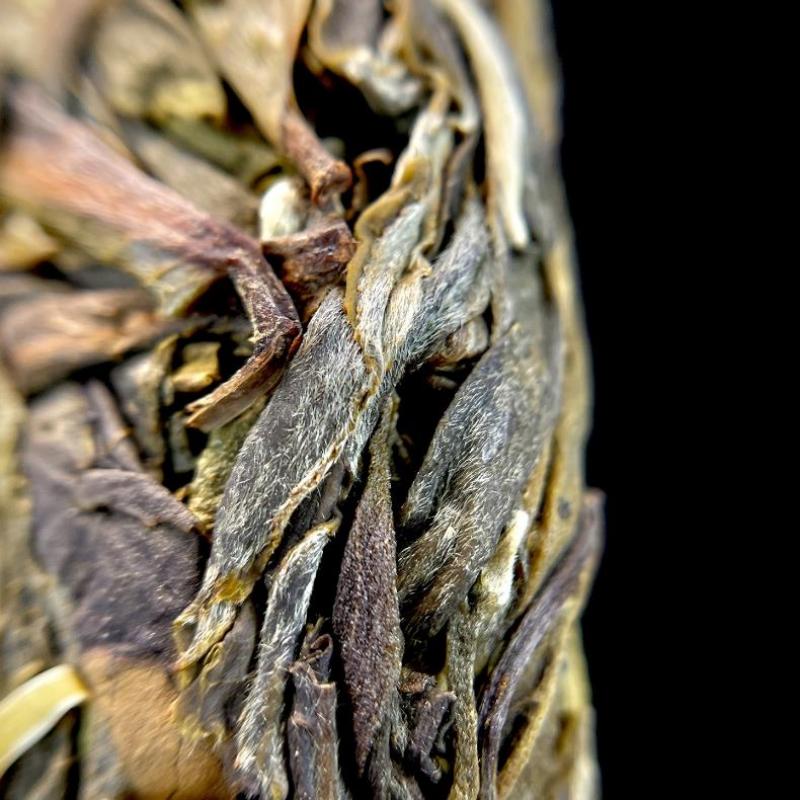 CIFbuy 357g Yunnan Puerh Tea Cake Iceland Golden Leaves Pu-erh Raw Tea Old Pu'er Tea