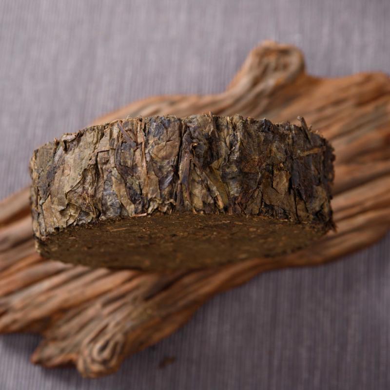 CIFbuy 150g Anhua Black Tea Flower Roll Heishiwan Tea Cake