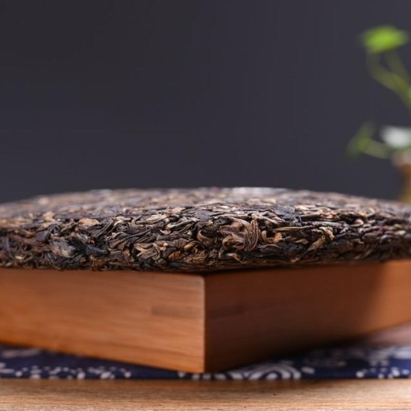 CIFbuy Early Spring Pu-erh Tea Cake 400g MENGKU Rongshi Mu Ye Chun Pu'er Tea