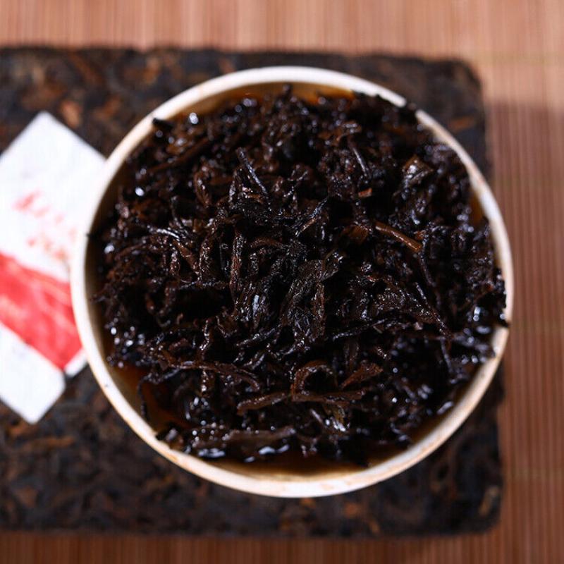 CIFbuy 2017 Haiwan Old Comrade Made Good Tea for Everyone Pu-erh Pu'er Brick Ripe 250g