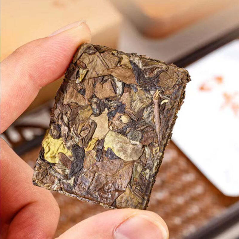 CIFbuy 100g Premium Fuding White Tea Gongmei White Tea Brick Portable Gift Tea Package