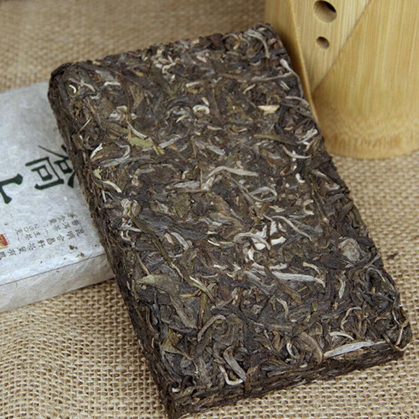 CIFbuy 250g High Mountain Arbor Tree Raw Pu'er Tea Brick Yunnan Pu-erh Green Tea Gift