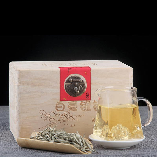 CIFbuy Yunnan White Tea Gift Box, Golden Sprout Moonlight Beauty Single Sprout Old White Tea, White Hair Silver Needle, 500g