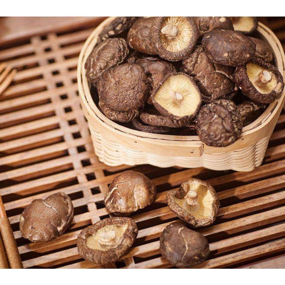 CIFbuy Dried Shiitake Mushrooms Edible Fungus Natural Healthy Nutritious Gourmet