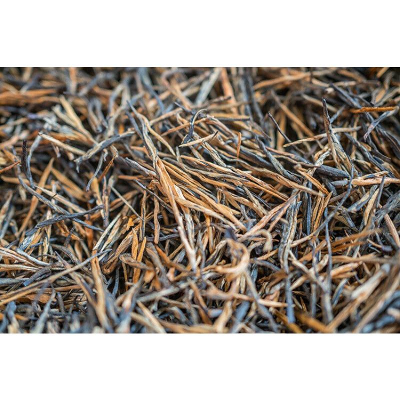 CIFbuy Yunnan Fengqing DianHong tea Pine Needle Un bourgeon une feuille Golden Needle