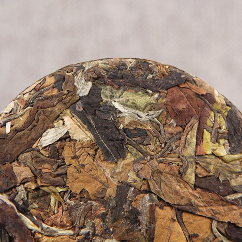 CIFbuy White Tea Cake Natural Aged Tree Xiao Bai Tian 100g