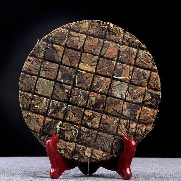 CIFbuy 200g Ancient Tree Tea Old White Tea Yunnan Yiwu Flower and Fruit Tea Cake