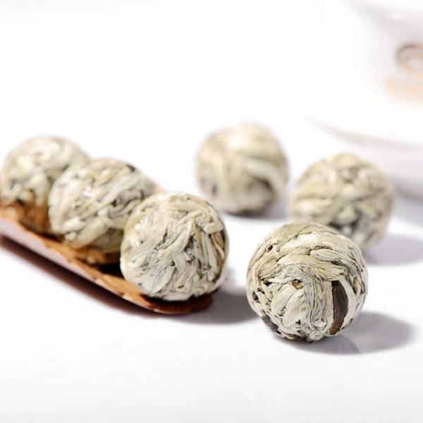 CIFbuy 500g Yunnan High Mountain Old Tree White Tea Handmade Yue Guang Bai Dragon Ball