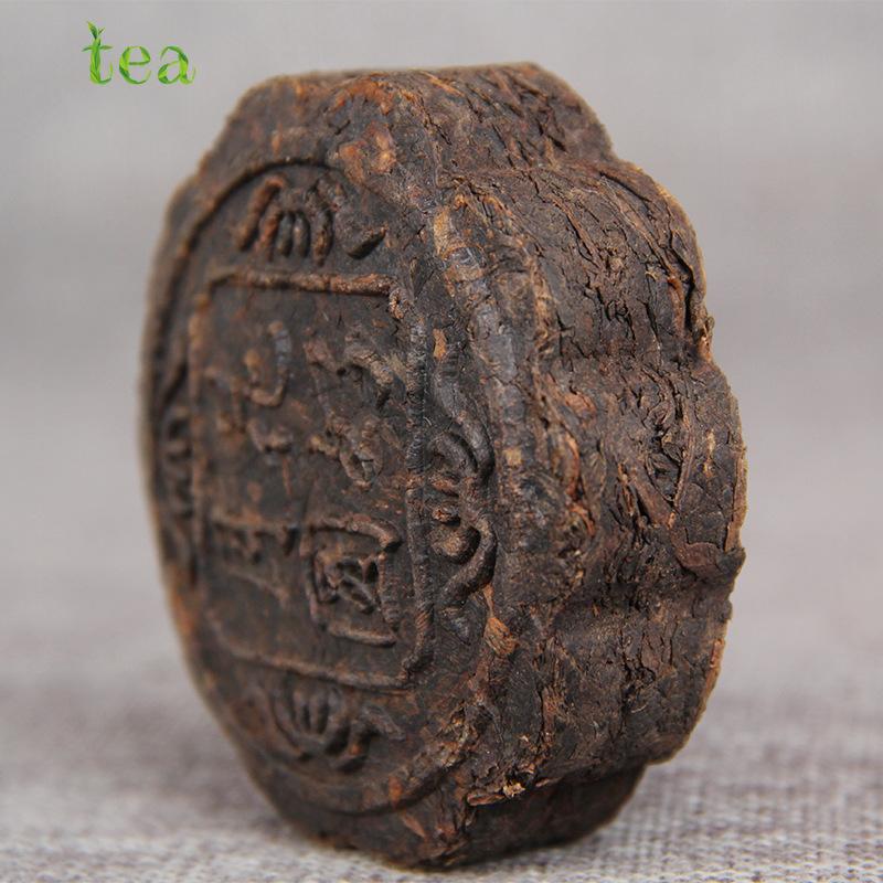 CIFbuy Mid-Autumn Festival Tea Ceremony, Tea Gifts, Aged Moon Puer Tea, Branded Tea, Ripe Camellia, Kind Full Moon, One Package
中秋节茶礼 陈年月光普洱 品牌茶 熟茶 善满月 一包