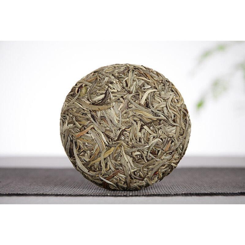 CIFbuy 100g white hair silver needle Yunnan small cake moonlight white old white tea