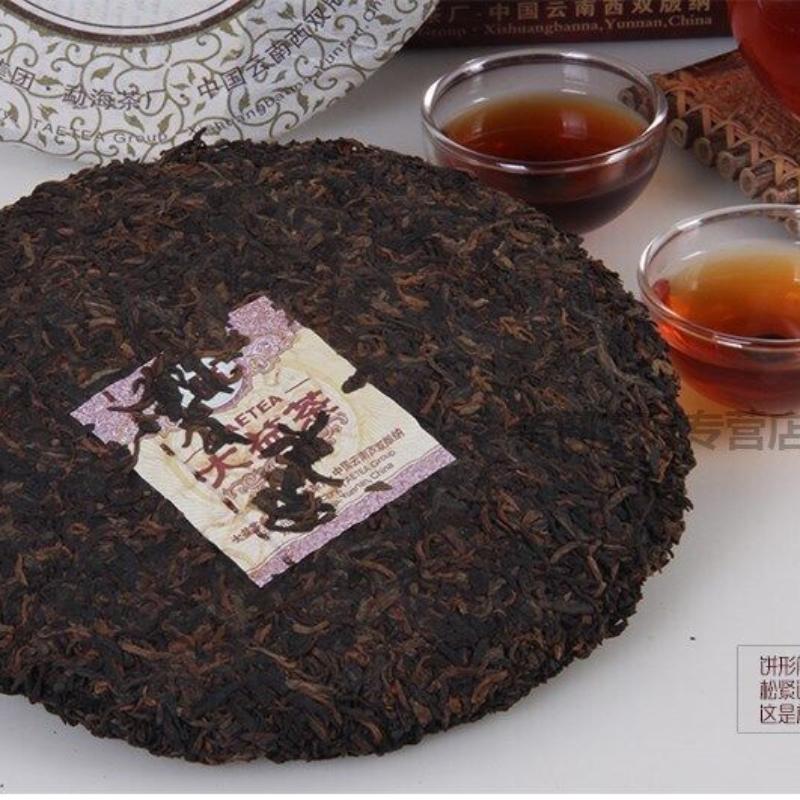 CIFbuy Gold Peacock * 2009 Yunnan Menghai Dayi Tea Factory TAETEA Ripe Pu Er Puer 357g